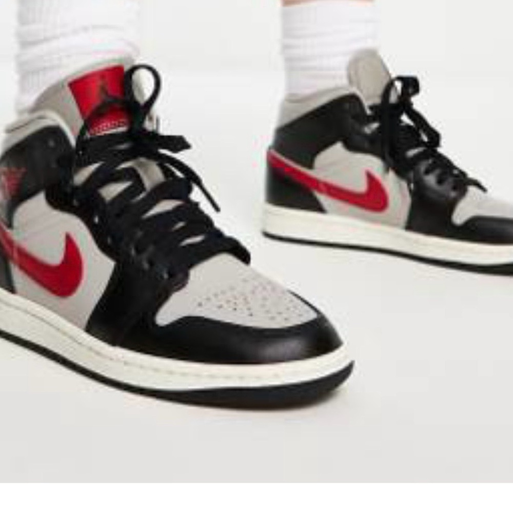 Nike Men's Black, Red, and Gray Sneakers
